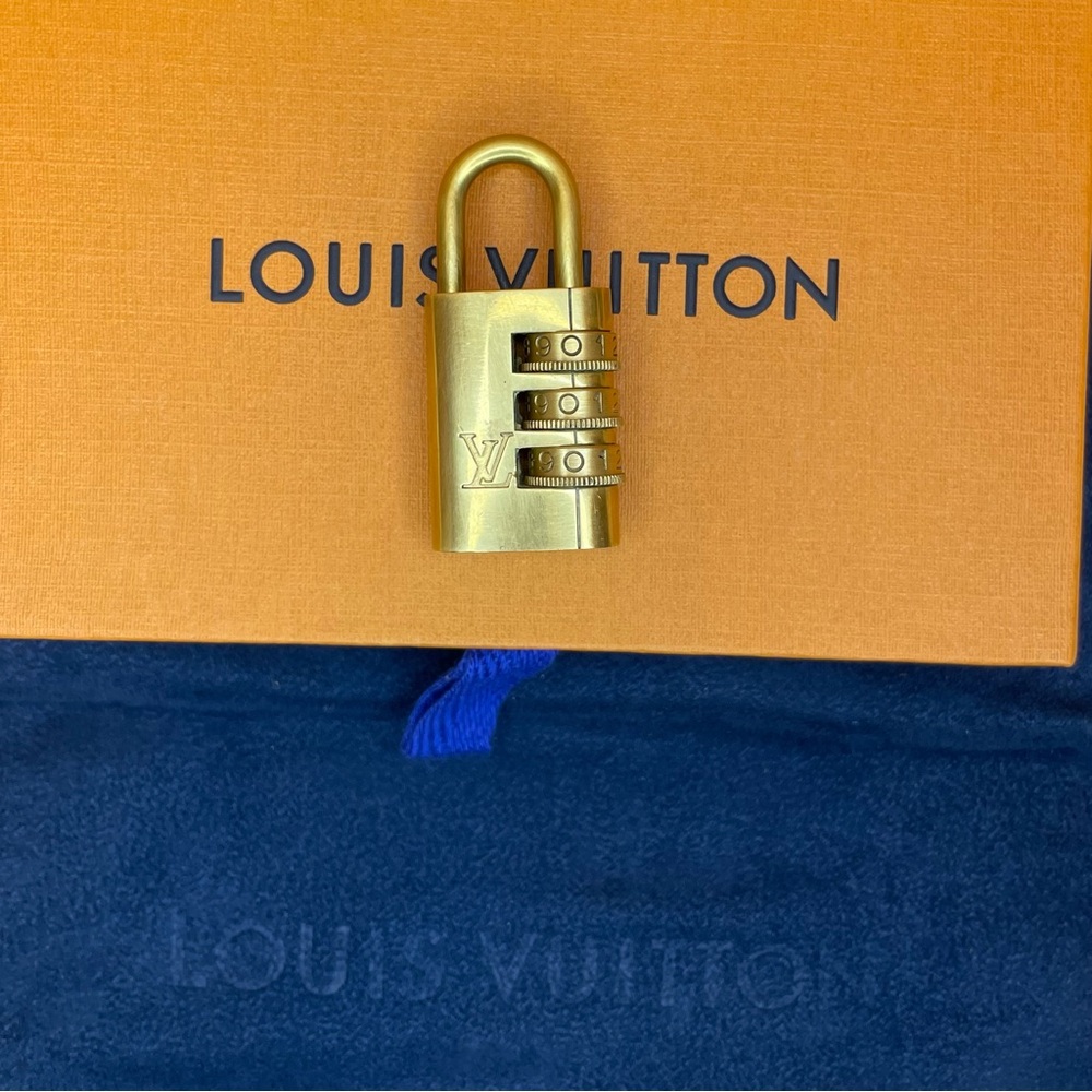 Louis Vuitton Dial Lock! Rare Collector Piece LV Combination Lock!!